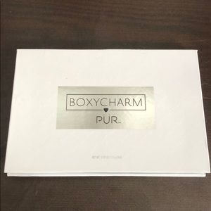 Pur X Boxycharm eyeshadow palette